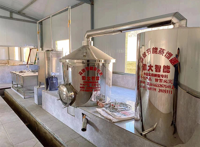 引進(jìn)雅大燒酒設(shè)備對酒坊進(jìn)行升級(jí)