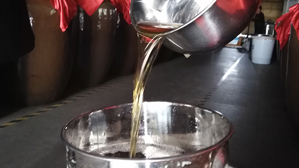 千年傳承的黃酒為何被燒酒設(shè)備釀造的白酒搶占市場？