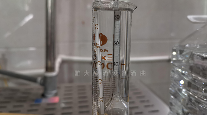 12-31若遇到蒸出來的酒偏酸，可通過復(fù)蒸取低度酒來減少損失