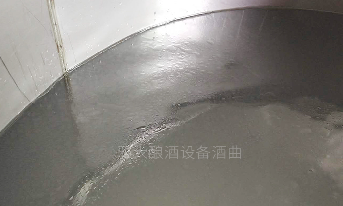 洋酒VS中國白酒，哪個(gè)更容易上頭？ 2
