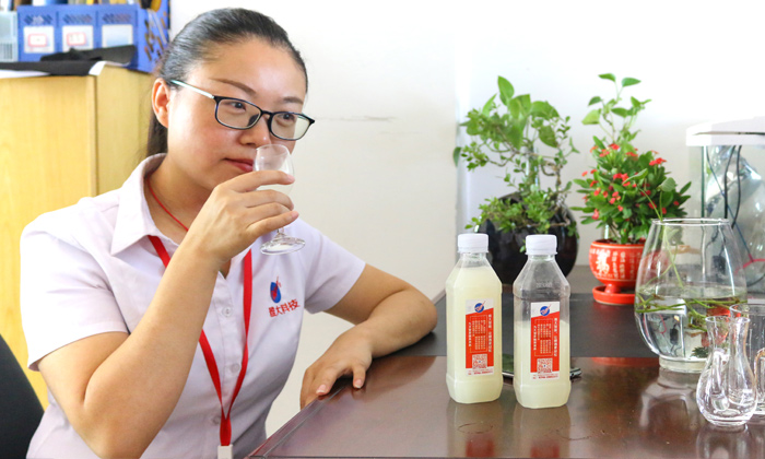 9.9為學(xué)員品酒，幫忙改善酒質(zhì)