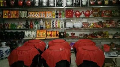 沒手藝！沒本錢！一套小型燒酒設備就在農(nóng)村開純糧酒坊賺錢