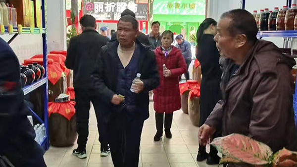 老酒鬼變身釀酒師，用不銹鋼釀酒設備釀出精致生活！