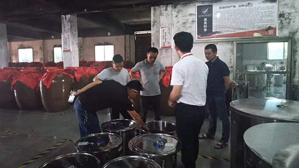 創(chuàng)業(yè)失敗后，引進(jìn)電加熱釀酒設(shè)備，利用閑置廠房釀酒！