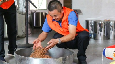 用熟料釀酒設(shè)備釀酒的前6個月，“醉”需釀酒技術(shù)指導(dǎo)
