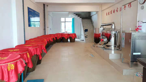 釀酒創(chuàng)業(yè)，到底是先選購燒酒設備還是先建酒廠？